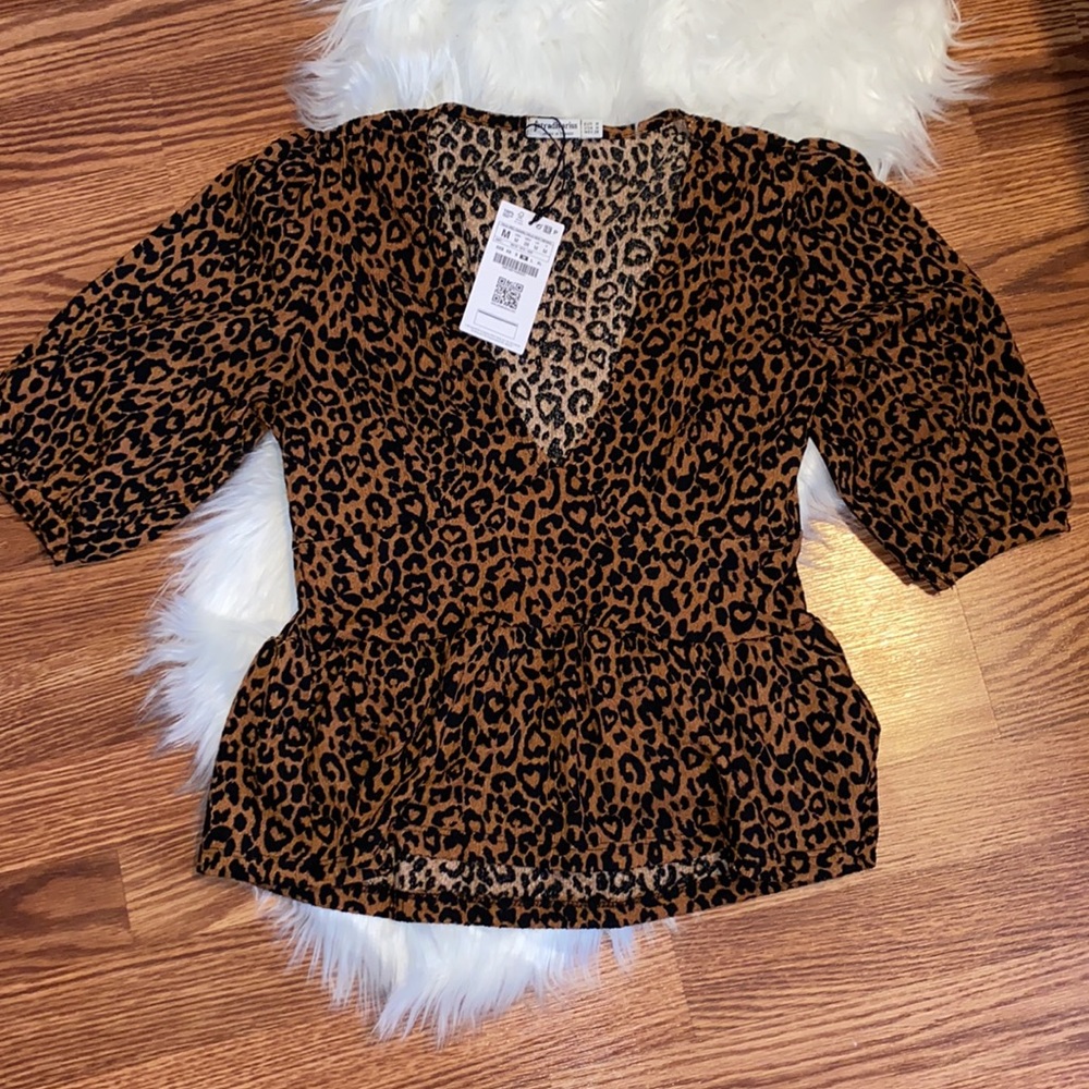Leopard Top - Picture 8 of 9